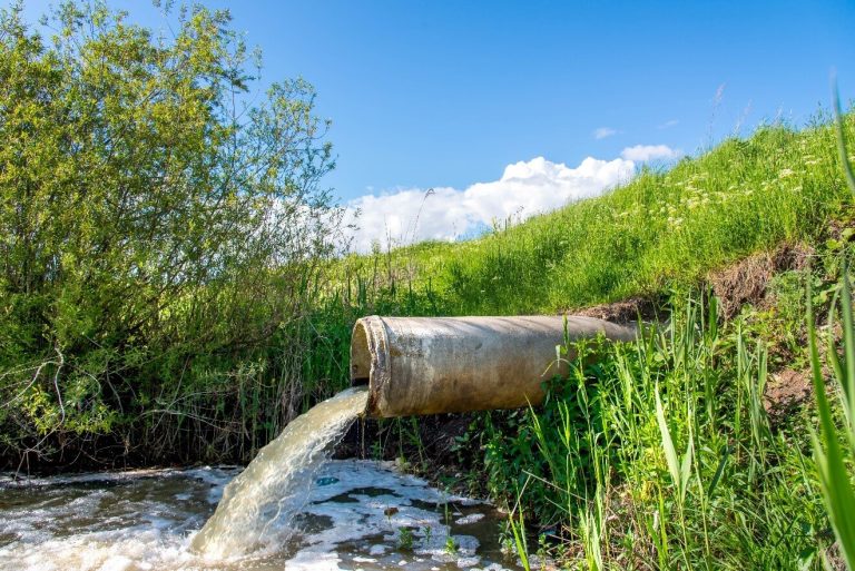Le traitement des eaux industrielles, ça débute par une gestion durable des eaux